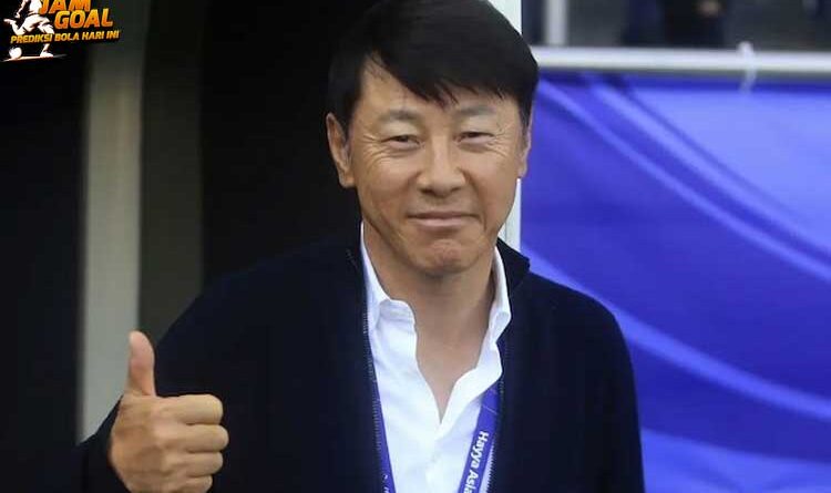 Bung Towel Kembali Kritik Shin Tae-yong: Dia Malas Pantau Liga 1