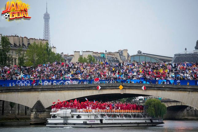 Megahnya Opening Ceremony Olimpiade Paris 2024: Tidak Digelar di Stadion, Dibuka Zinedine Zidane, Kontingen Indonesia Melintas Pakai Kapal