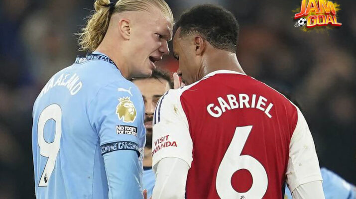 Daftar Ketengilan Erling Haaland di Laga Man City vs Arsenal: Hantam Kepala Gabriel hingga Nabrak Thomas Partey