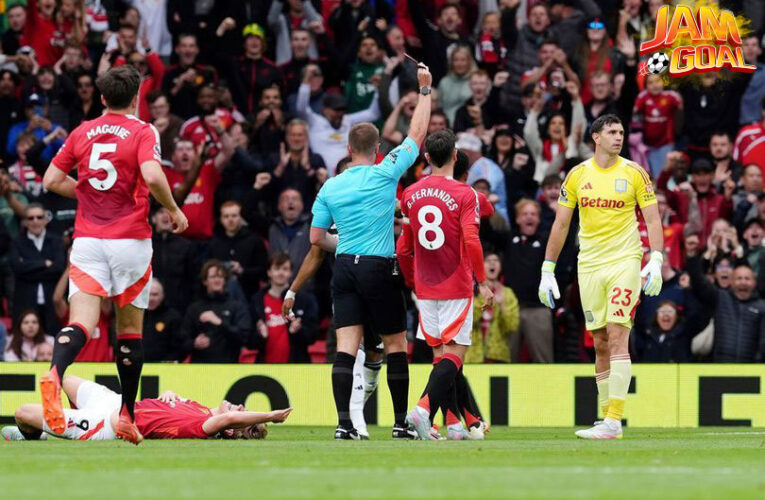 Aston Villa Dicurangi? 4 Keputusan Wasit Thomas Bramall yang Berdampak pada Kemenangan 2-0 Manchester United