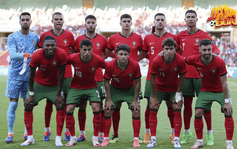 Cristiano Ronaldo & Portugal: Negeri Kecil, Hati Besar, Mimpi Juara