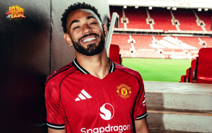 Daftar Transfer Resmi Manchester United Musim Panas 2025/2026