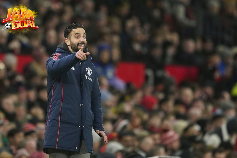 Dalam beberapa musim terakhir, lini tengah Manchester United sering kali menjadi sorotan karena tampil kurang maksimal dan kurang konsisten.