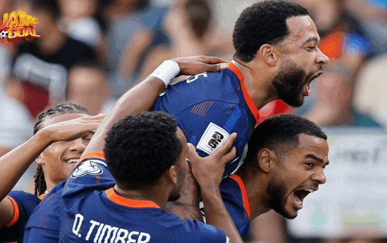 Memphis Depay Geser Robin van Persie, Jadi Top Skor Sepanjang Masa Timnas Belanda