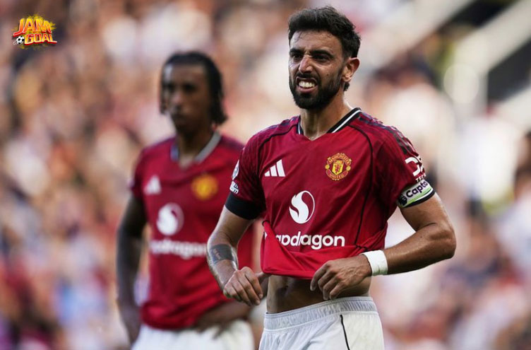 Amorim Isyaratkan Rasa Kecewanya Pada Bruno Fernandes Usai Man United Dibungkam Brentford